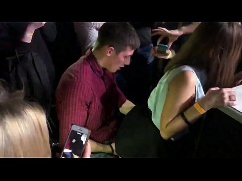 ❤️ Sess reali f'nightclub Russu. Tfajla Russa ta’ 18-il sena fl-anus u l-vaġina fucked f’nightclub ️ Vidjow porn fil-porn mt.basseyn-vsem.ru