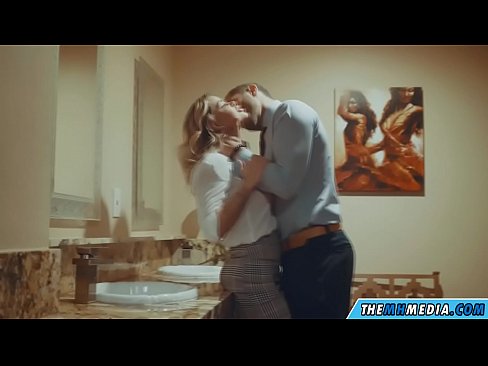 ❤️ Meta blonda busty seduces f'kamra tal-banju pubbliku ️ Vidjow porn fil-porn mt.basseyn-vsem.ru